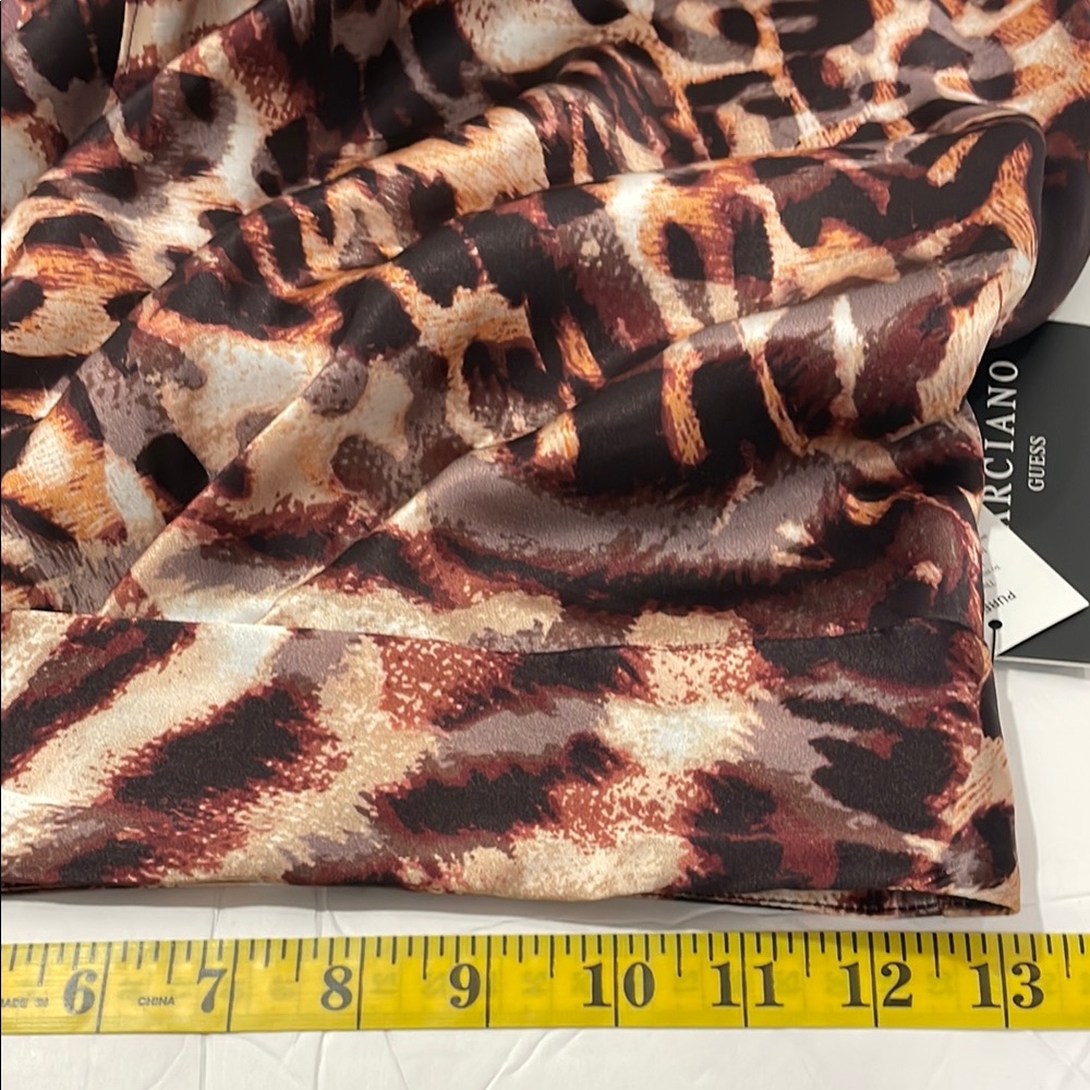NWT Marciano Guess Animal Magic Wrap Skirt Size XS 100% Pure Silk Brown & Tan - Picture 15 of 16